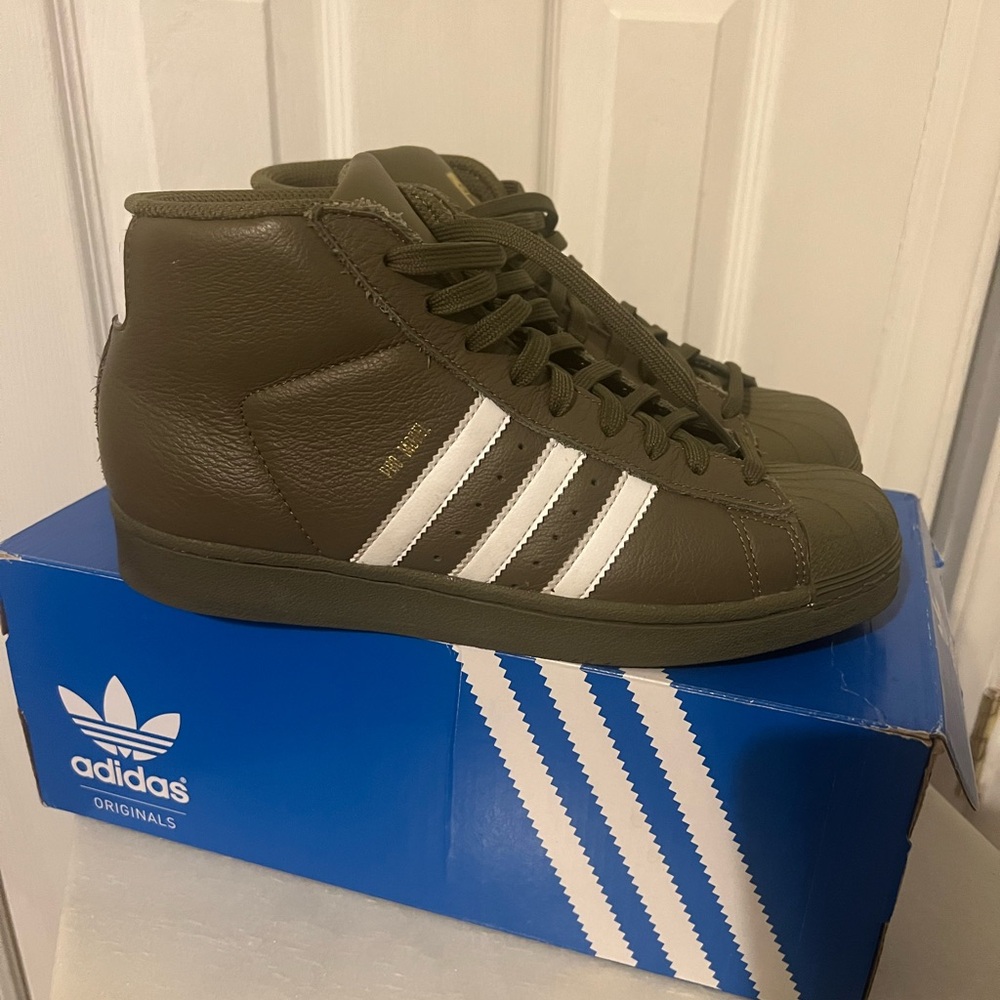 Adidas pro model j worn once